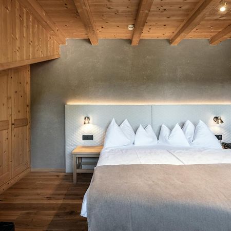 Hotel Niblea Dolomites Ortisei Exterior photo